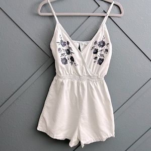 Light blue romper with dark blue embroidery- Love Tree Small